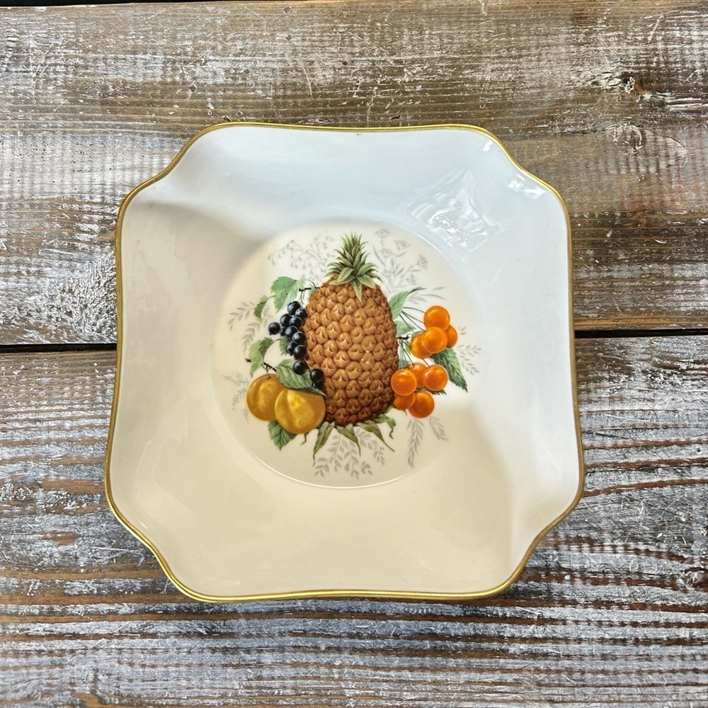 Vintage French Fruit Bowl by Chamart, Limogues France measures 7.5 x 7.5 x 2 in.